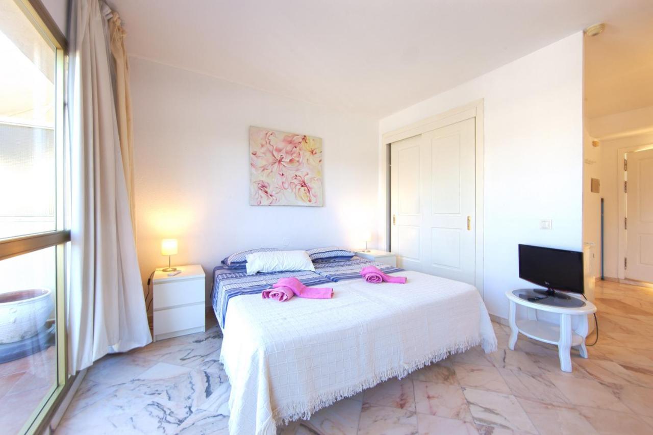 Romana Playa Studio Elviria Marbella Exterior photo
